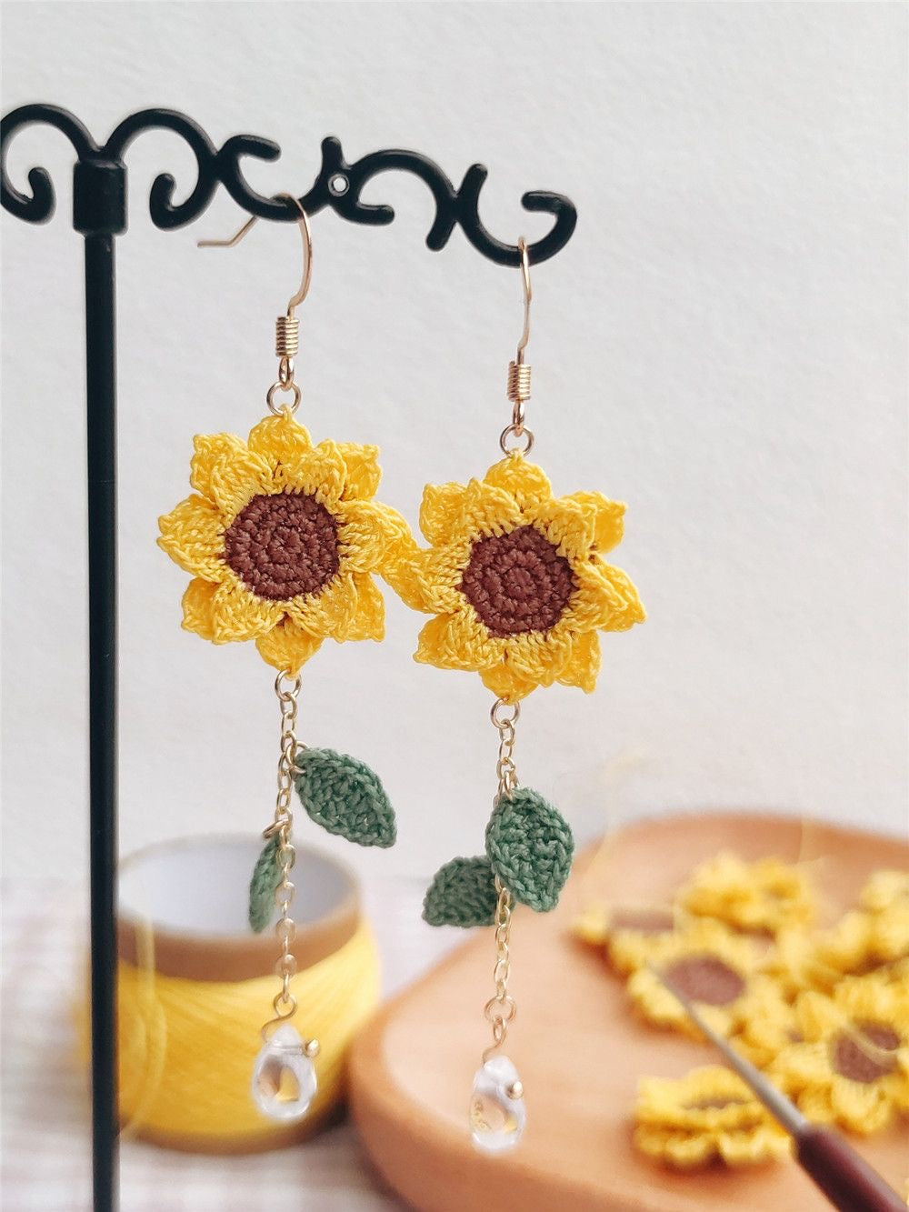 Handmade earrings, sunflower shaped earrings, micro crochet jewelry, Handmade Crochet, niche style jewelry, a gift for girls and women