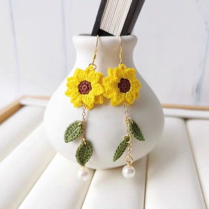 Handmade earrings, sunflower shaped earrings, micro crochet jewelry, Handmade Crochet, niche style jewelry, a gift for girls and women