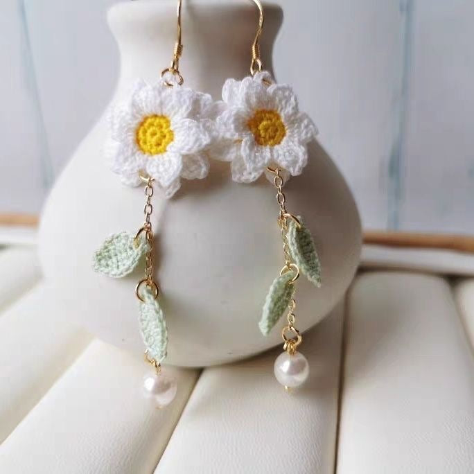 Handmade earrings, sunflower shaped earrings, micro crochet jewelry, Handmade Crochet, niche style jewelry, a gift for girls and women