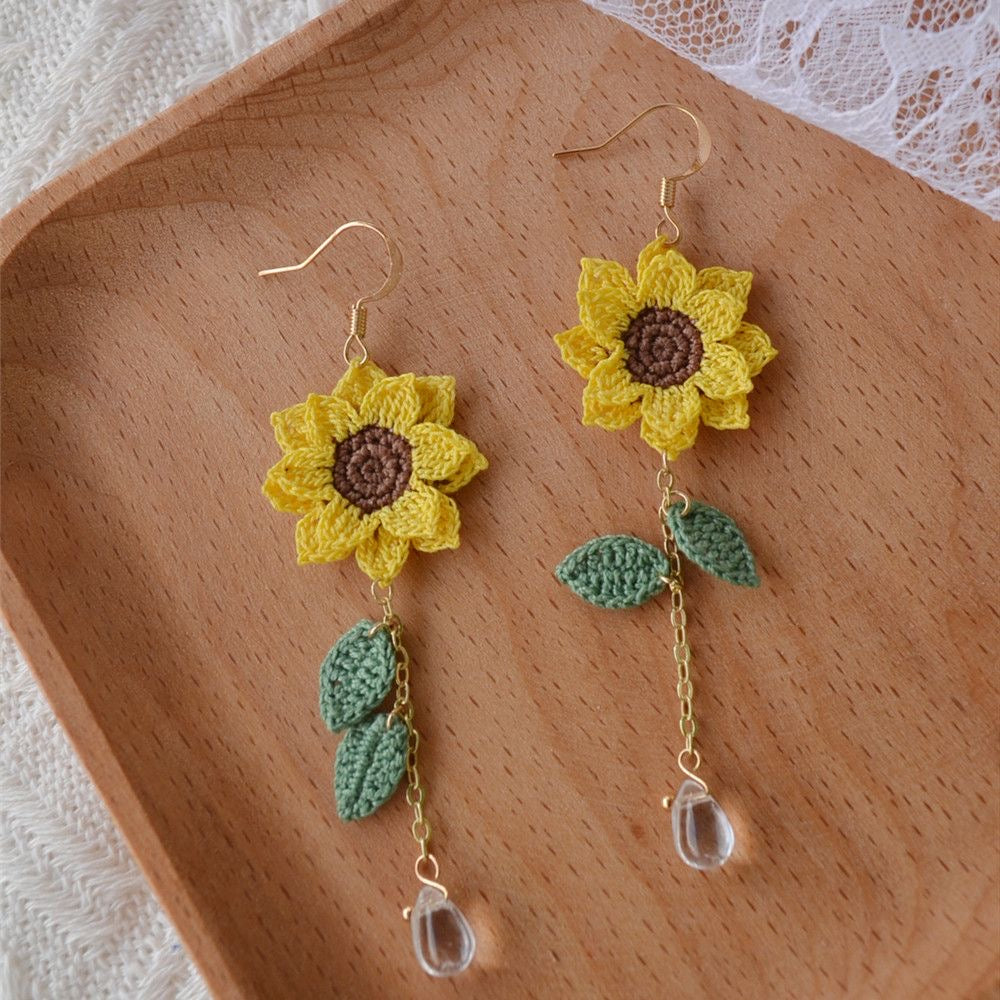 Handmade earrings, sunflower shaped earrings, micro crochet jewelry, Handmade Crochet, niche style jewelry, a gift for girls and women