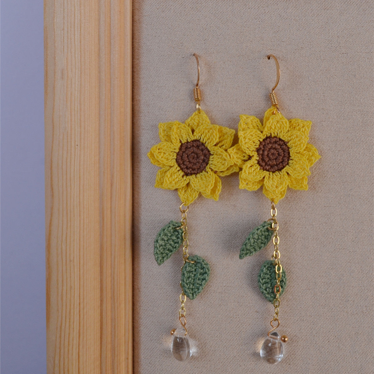 Handmade earrings, sunflower shaped earrings, micro crochet jewelry, Handmade Crochet, niche style jewelry, a gift for girls and women